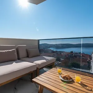 Lavender Tree - Luxury Apartment