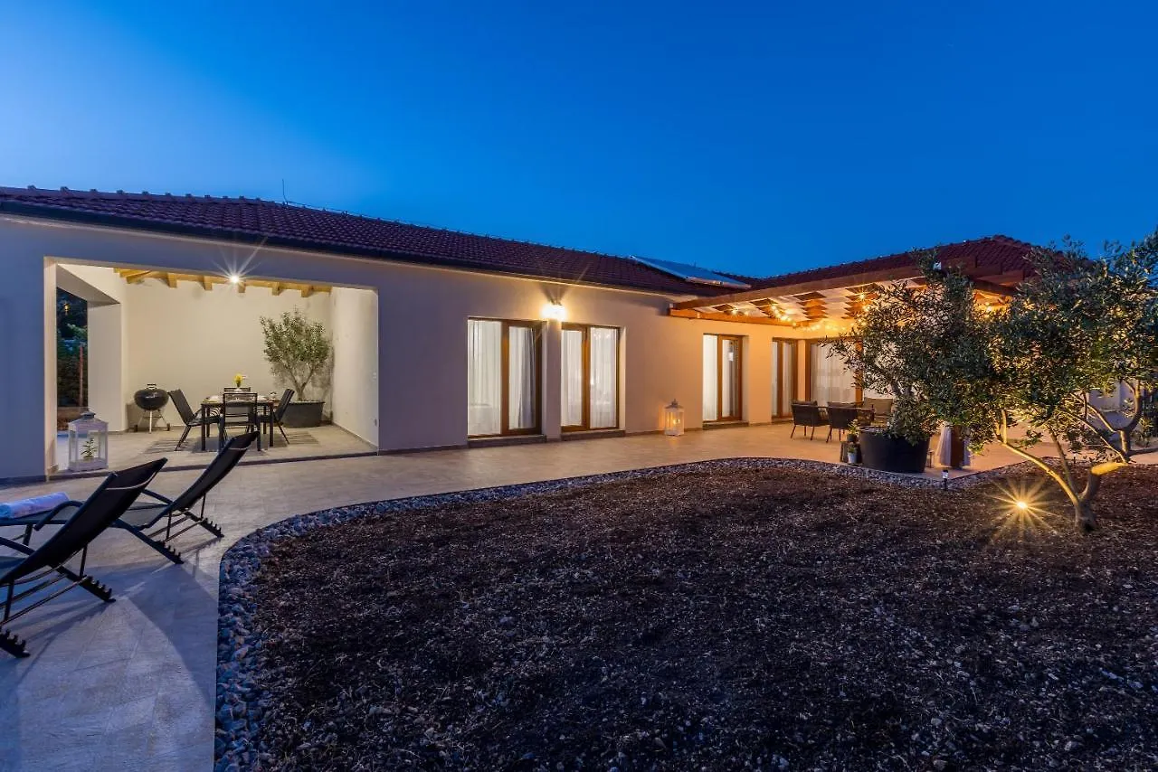 Villa Mamma Mia Kastela
